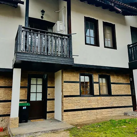 Hébergement de vacances геша форест 3